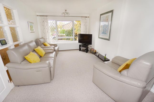 Caernarvon Close, Chesterfield photo 4