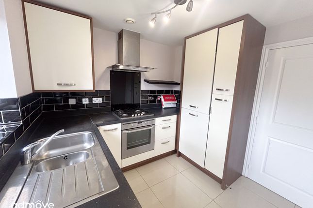 7 Draybank Road, Altrincham photo 3