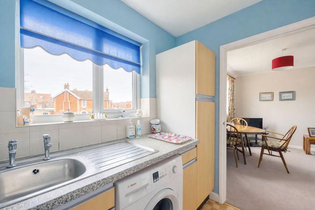15, Priory Gardens, Burnham-On-Sea photo 4