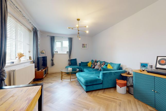 Maisonette for sale in Newborough Avenue, Llanishen, Cardiff