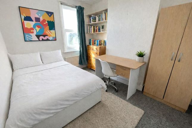 8 Ewhurst Road, Brighton photo 4