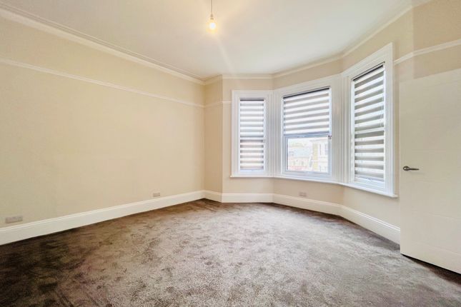 Flat 3, 7, Byron Road, WORTHING photo 5