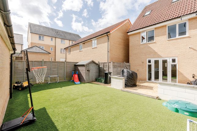 4 Gentian Close, Bristol photo 4