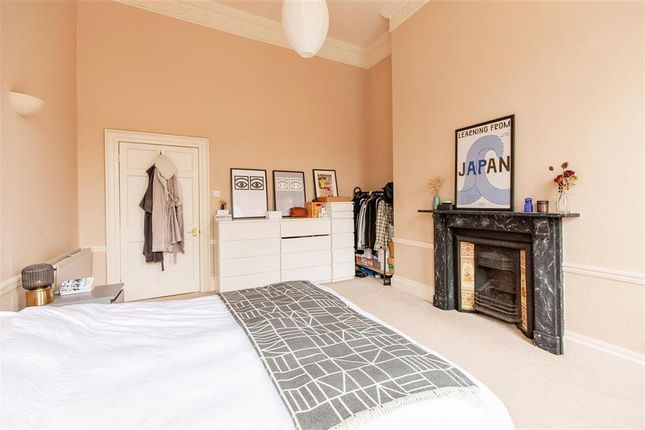 Flat to rent in Grosvenor Place, Larkhall, Bath