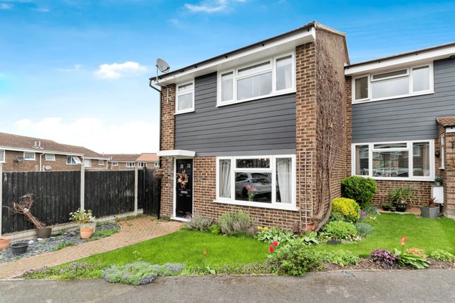Thumbnail End terrace house for sale in Shelley Close, Royston