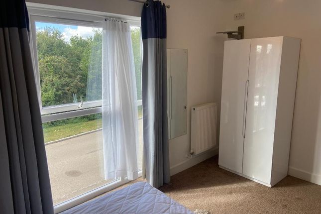Room 4, 38, Milton Road, Milton Keynes photo 4