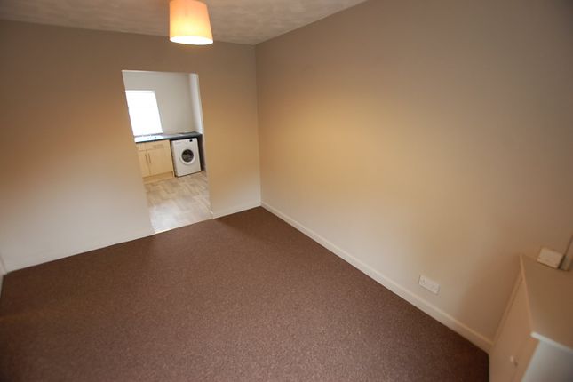 120, Wellington Street, Greater Manchester photo 2