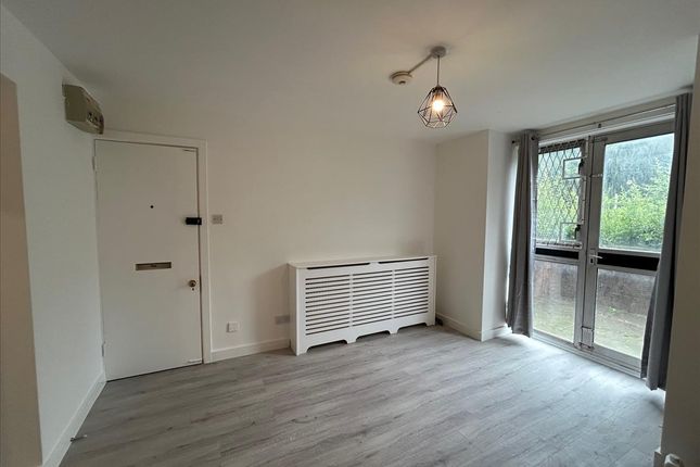 Thumbnail Studio to rent in Acton Lane, Harlesden