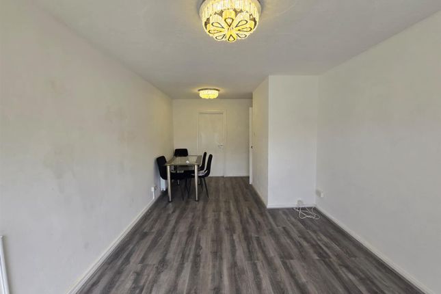 60, Stonebridge Road, London photo 5