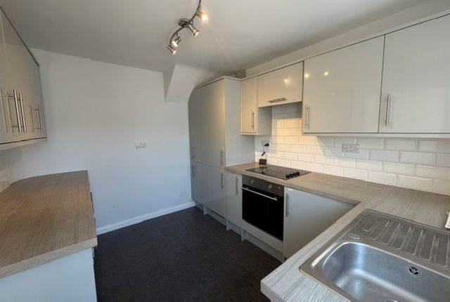 29, Curzon Close, Wiltshire photo 2