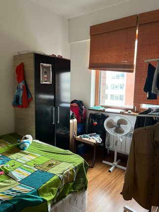 Flat to rent in Bedford Park, Croydon
