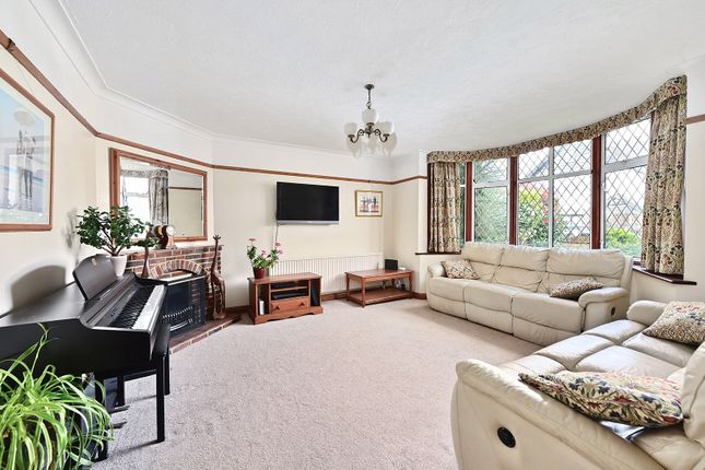 18, Moorhayes Drive, Surrey photo 4