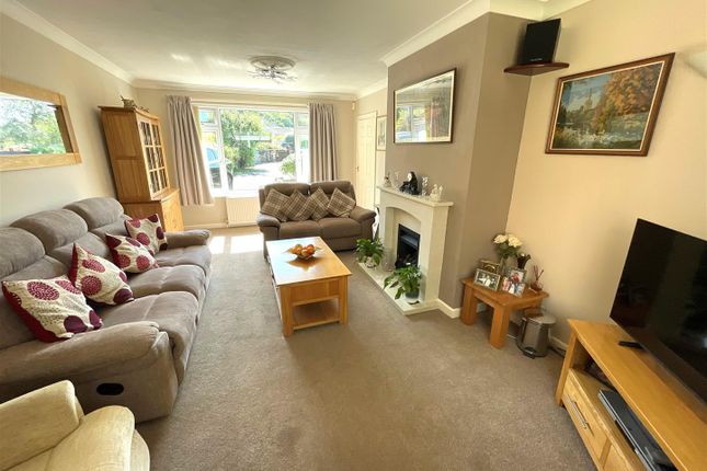 19, Littlefields Avenue, Banwell photo 2