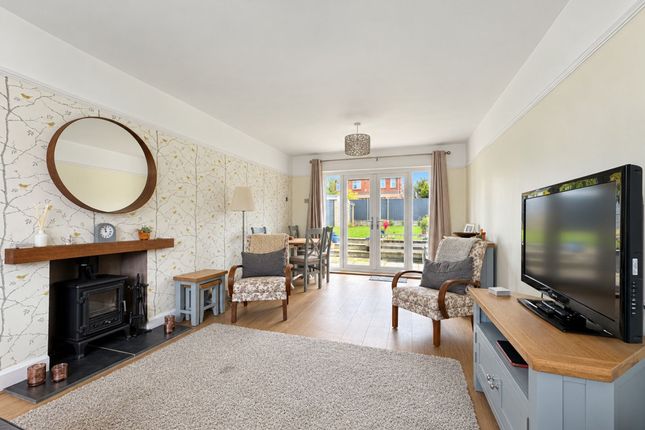 21 Frankby Grove, Wirral photo 2