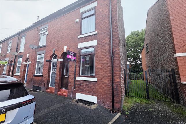 13, Gorseyfields, Manchester photo 5