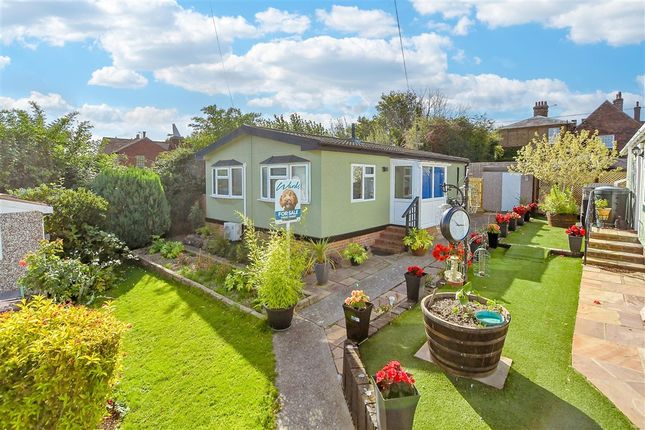 Lower Road East Farleigh, Maidstone photo 3