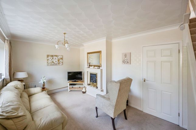 3, Wroxham Way, Doncaster photo 2