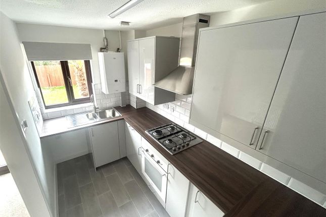 7, Bay Close, Southampton photo 2