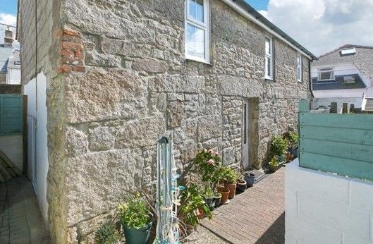 Thumbnail Barn conversion to rent in Cape Cornwall Street, St Just