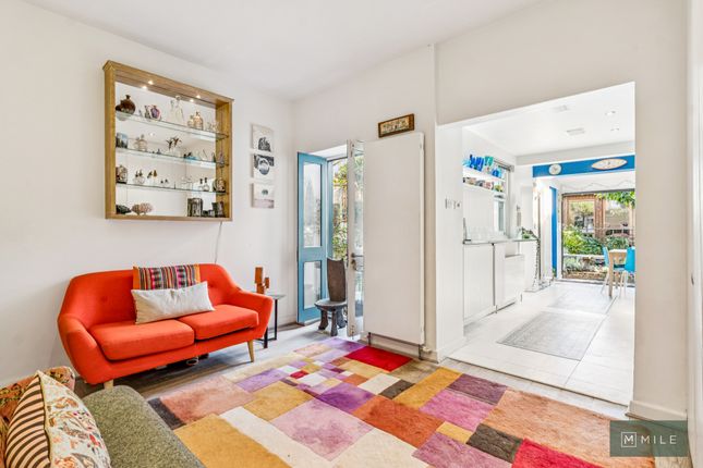 27, Parkfield Road, London photo 4