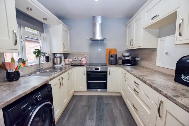 19, Parker Bowles Drive, Market Drayton photo 4