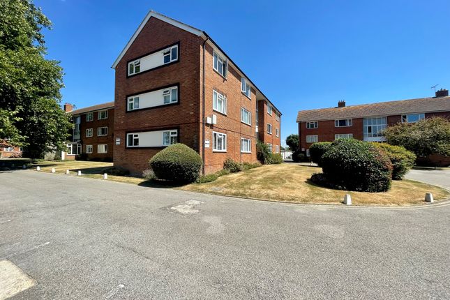Thumbnail Flat to rent in Meadway Court, The Boulevard, Goring-By-Sea, Worthing