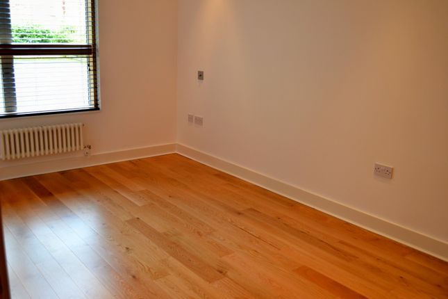 5, Bank Place, Green Lane, Wilmslow photo 4