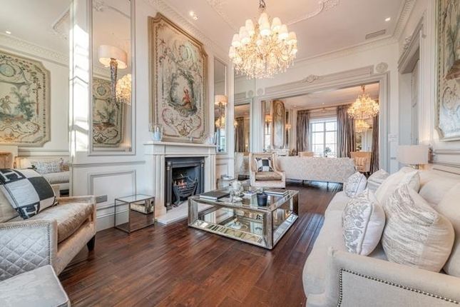 Terraced house to rent in Hanover Terrace, St Johns Wood NW1,