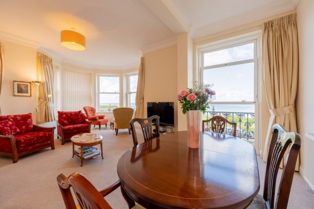 Flat Apartment 5, 5, Runton Road, Cromer photo 3