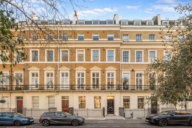 Thumbnail Flat for sale in Hyde Park Square, Hyde Park