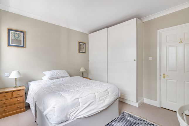Flat 31, 18-20, Creechurch Lane, London photo 4