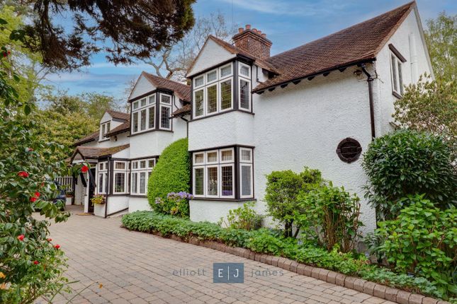 Mickleham, Theydon Road, Epping photo 2