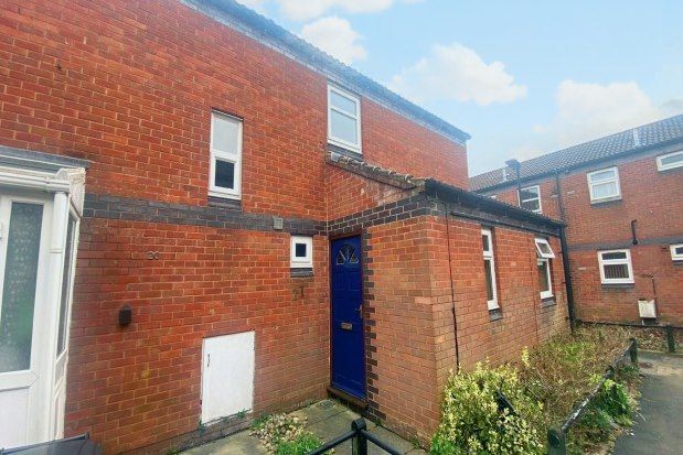 End terrace house to rent in Clover Ground, Bristol