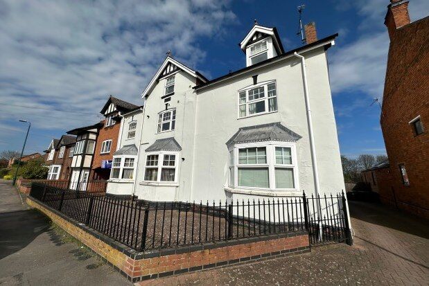 Flat to rent in The Limes, Leicestershire