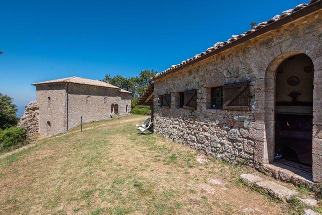 Country house for sale in Via Ticino, Spoleto, Umbria