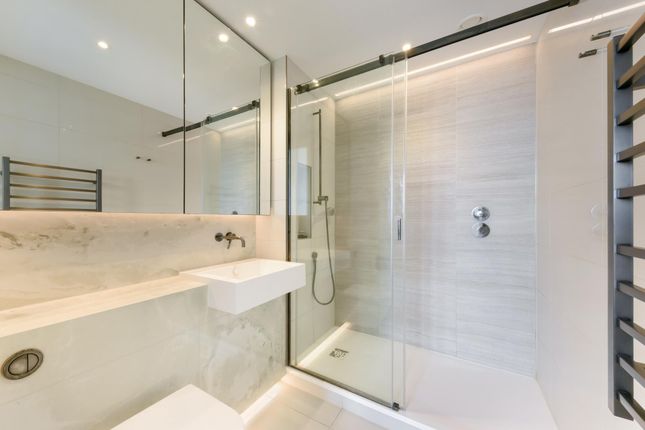 41 Belvedere Row Apartments, Fountain Park Way, London photo 4
