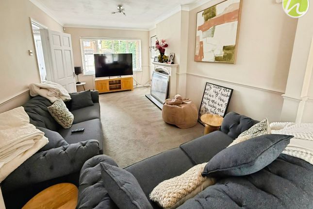 Langtons First Avenue, Stanford-Le-Hope photo 2