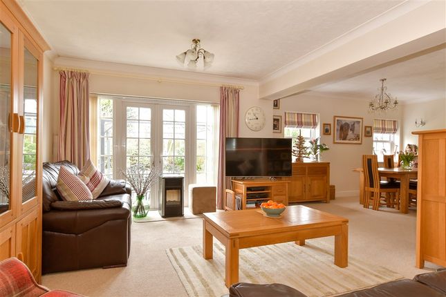 Ashford Road, Faversham photo 4