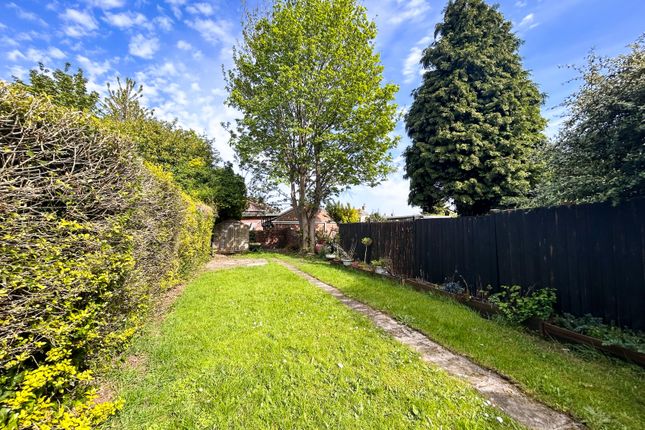 Thumbnail End terrace house for sale in Victoria Road, Scunthorpe