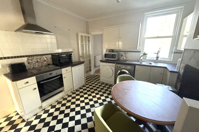 5, Tamworth Terrace, Belper photo 3