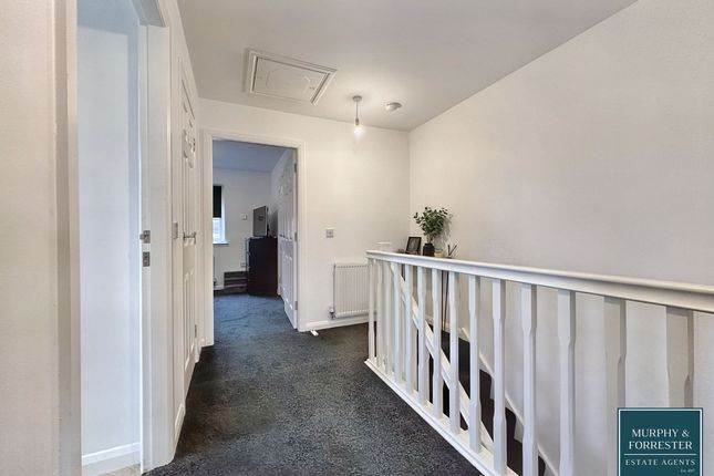 End terrace house for sale in Broomfield Court, Glasgow