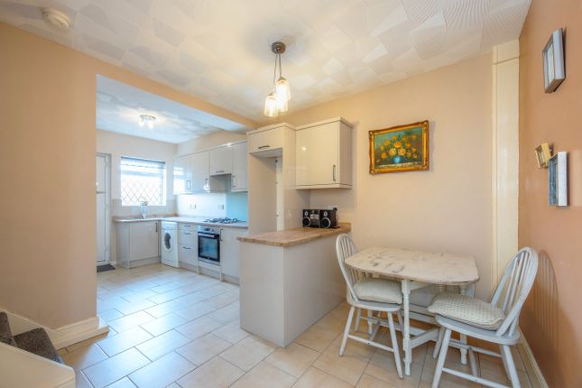 13, Richmond Avenue, Barnsley photo 4