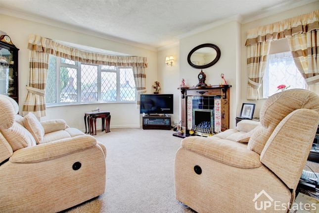 74, Amberley Avenue, Bedworth photo 4