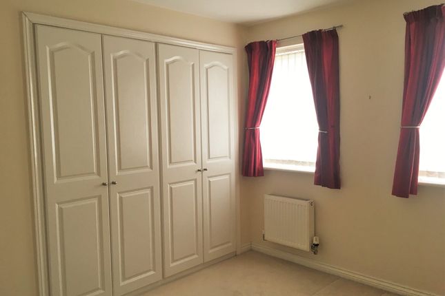 22, Chassagne Square, Crewe photo 4