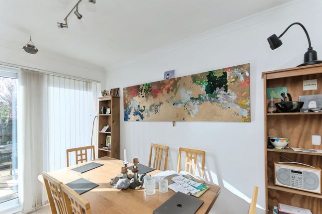 20, Faygate Close, Bexhill-On-Sea photo 4