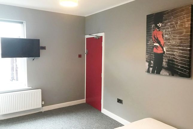 Room 5, 208 Upper Dale Road, Derby photo 5