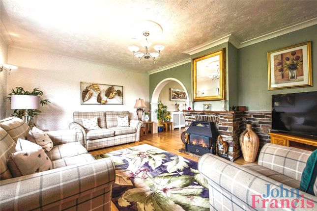 Rhondare,, Velfrey Road, Carmarthenshire photo 4