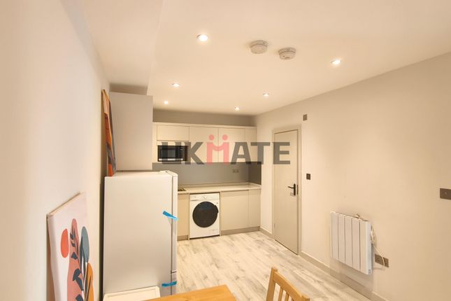 65, Bisson Road, Bisson Road, London photo 2