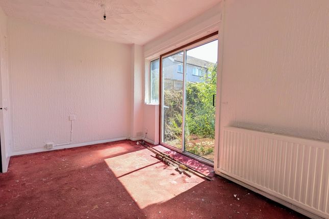 13 Fir Tree Close, Merthyr Tydfil photo 3
