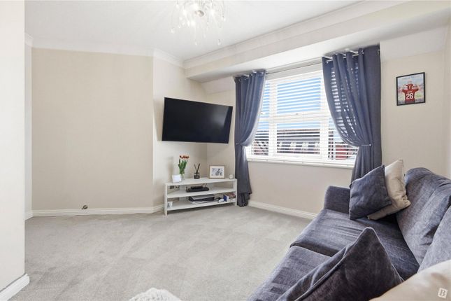 18, Tallow Gate, Chelmsford photo 3